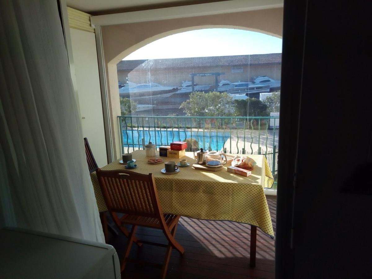 Luxury Apartment In Port Гримо Экстерьер фото